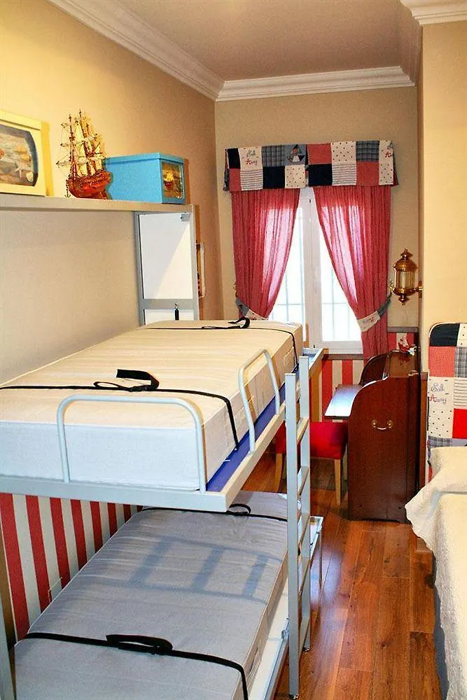 Welcome Inn Nerja Guest House Luxury Bed & Breakfast 3*,  Spanje